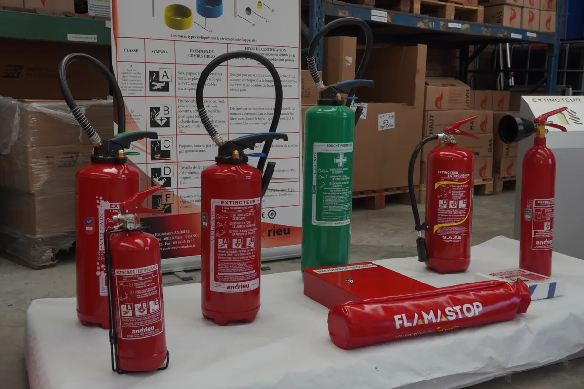 Extincteurs et matériel incendie vérifiés par Groupe CF Moyens de Secours Incendie