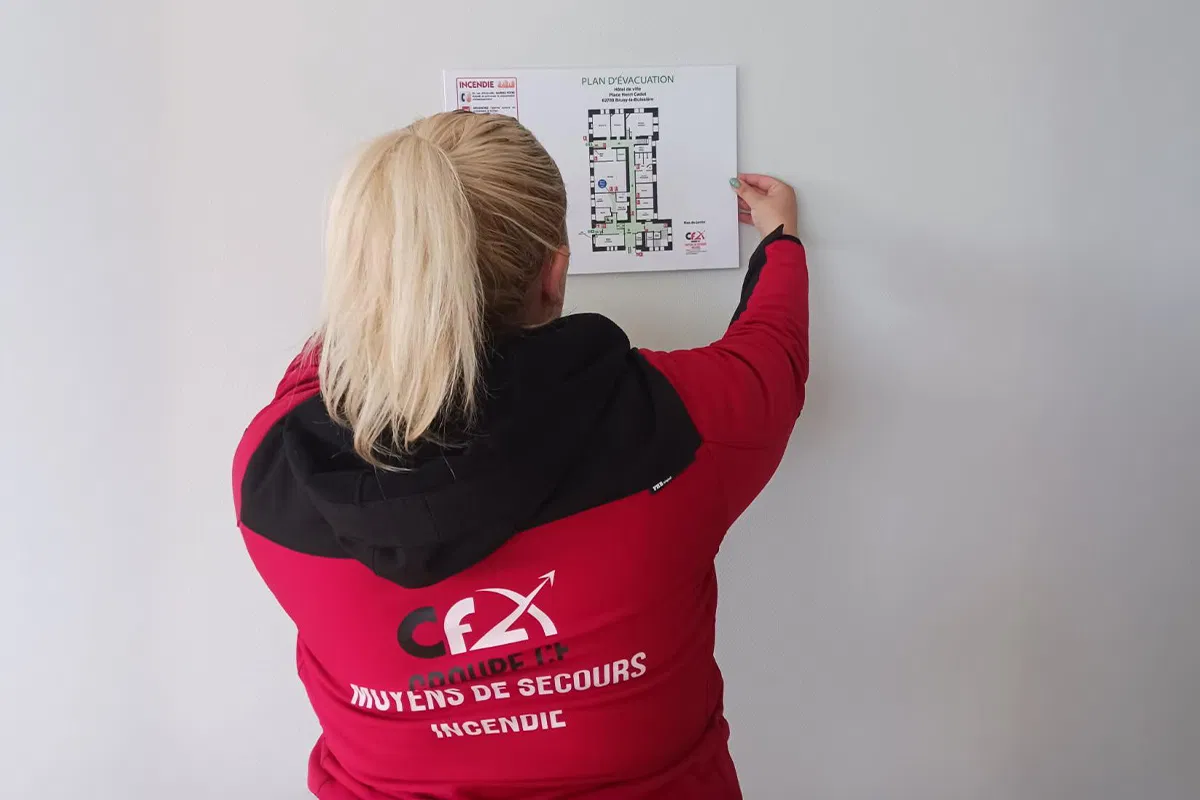 Installation de plans d’évacuation et de signalétique incendie